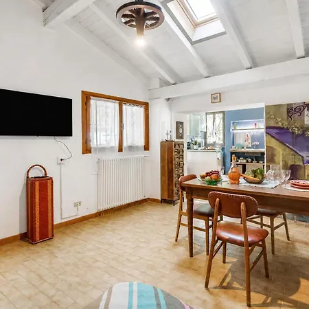 Apartment Il Nido Del Ciabattino In Old Town - Happy *